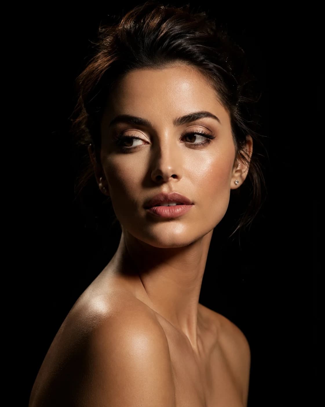 What Makes a Face Look Feminine: The Science of Feminine Facial Features